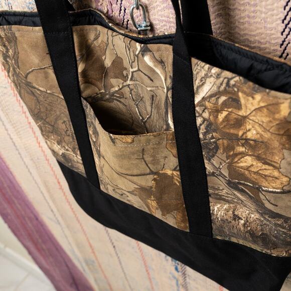 Upcycled handmade carhartt tote bag - Picture 6 of 7